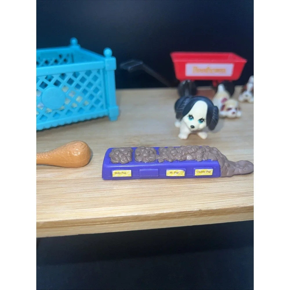 1993 Littlest Pet Shop Beethoven Nuzzletime Nursery + Tug N Play Kenner Vintage